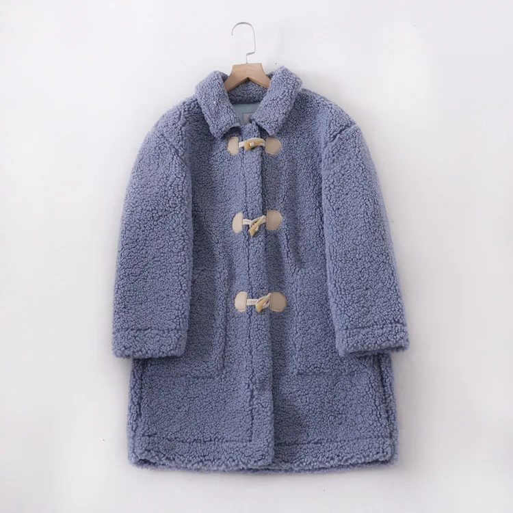

A Generation of Winter College Style yang jiao kou Loose-Fit CHIC Thick Lambs Wool Coat Entity