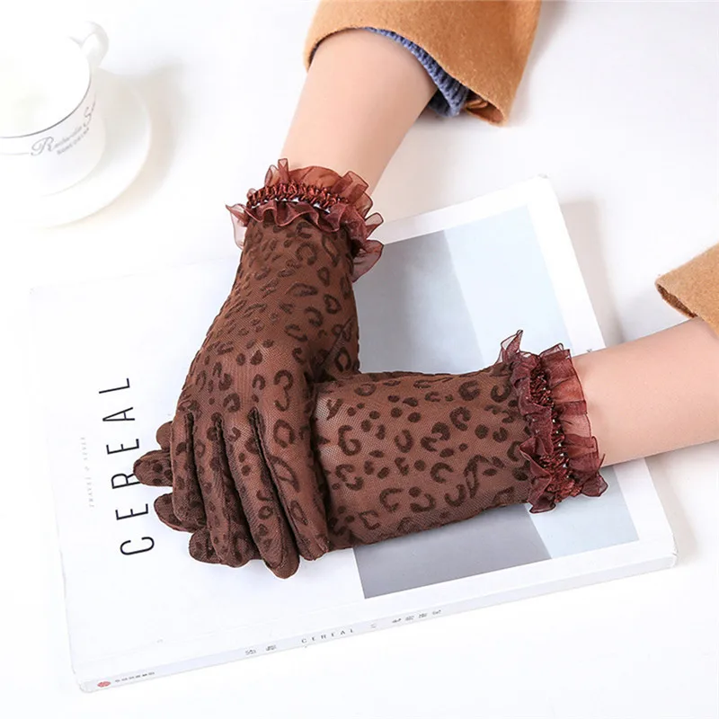 

1pair New Fashion Gloves Sexy Leopard Women Lace Sunscreen Uv-proof Driving Gloves Ladies Mesh Short Thin Gloves