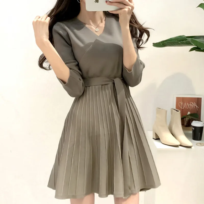 

Autumn Korean Casual V-neck Lace Up Knitted Dress Women Long Sleeve Office Ladies Pleated Sweater Dress Female Knitting Vestidos