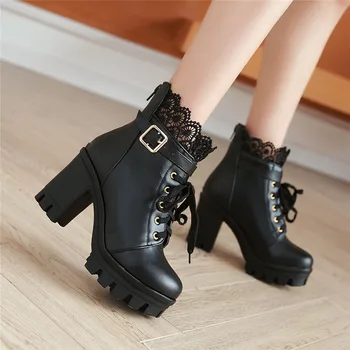 comprar Outono Senhoras Punk Preto Branco Cruz Amarrado Bloco Sapatos De Salto Rendas Goth Fivela Cinta De Saltos Grossos Botas De Tornozelo Da Motocicleta