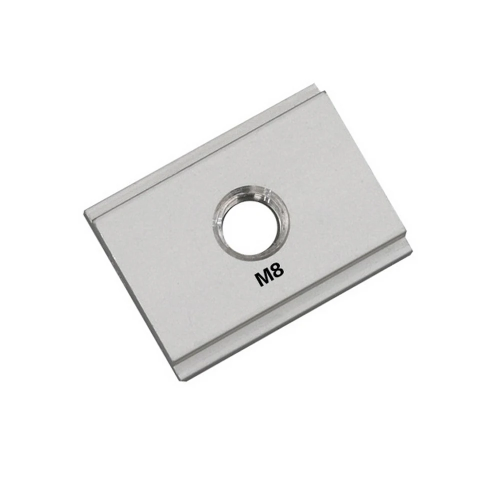 15272952165_366900803