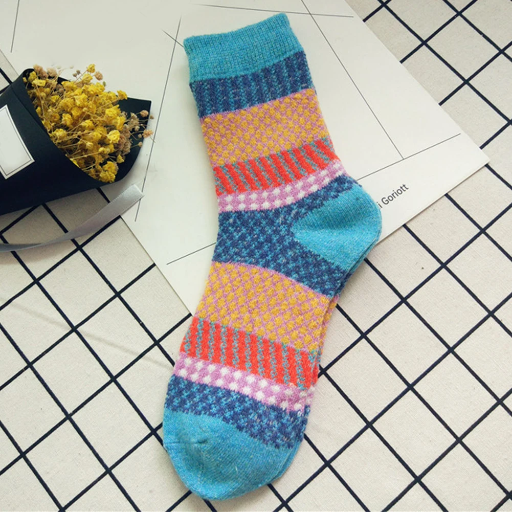 5 пар милые модные утепленные теплые женские носки средней длины, Осень-зима, дышащие, рождественские, теплые, мягкие