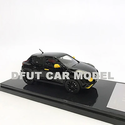 1 1:43 Игрушечная модель гоночной машины из сплава JUKE 15RX детских игрушечных автомобилей авторизованный подарок для детей - Цвет: 1