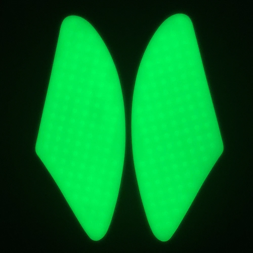 Universal-Motorcycle-Tank-Pad-grips-Protector-Sticker-for-Suzuki-GSX-S1000-GSX-S1000-S750-GS500-Boulevard.jpg_.webp_Q90.jpg_.webp_.webp (4)