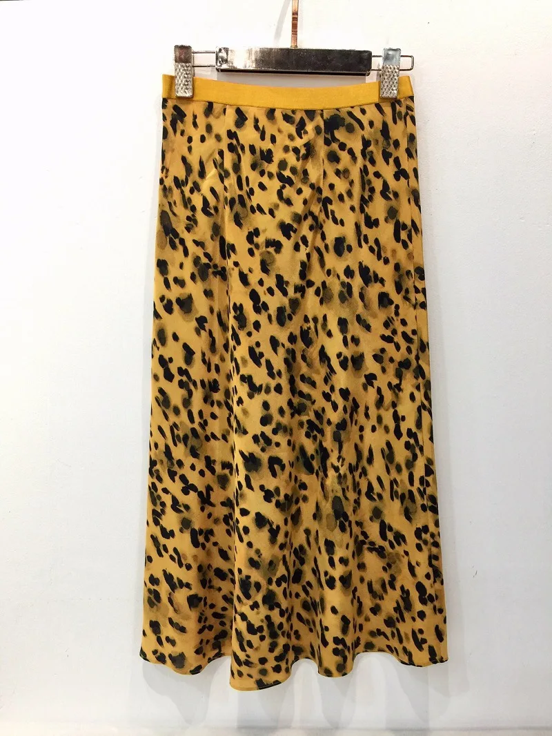 Vrouwen Rok Vrouwen Rok 2020 Lente Nieuwe Gele Luipaard Print Zijde Elastische Taille Rok Vrouwen Rok Vrouwen Rok 2020 Lente Nieuwe Gele Luipaard Print Zijde Elastische Taille Rok