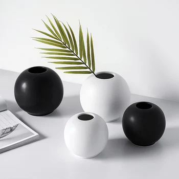 

MEILING Simple Black and White Round Ball Vases Ceramic Flower Vase Decoration Home Tabletop Handmade Pottery Flower Planter Pot