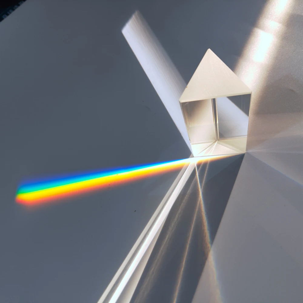 Description Picture 3 of item30x30x50mm Triangular Prism BK7 Optical Prisms Glass Physics Teaching Refracted Light Spectrum Rainbow Children Students Present