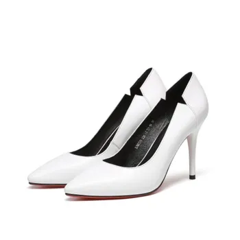 

The new 2020 new single shoes female pointed with low upper shallow mouth inside and full pelt euramerican female