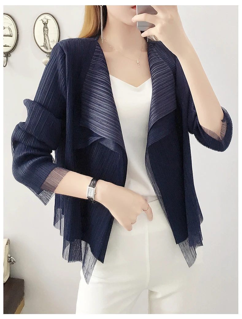 Осенняя Куртка женская новая Корейская версия свободного дикого Miyake топ со складками кардиган Темперамент богиня