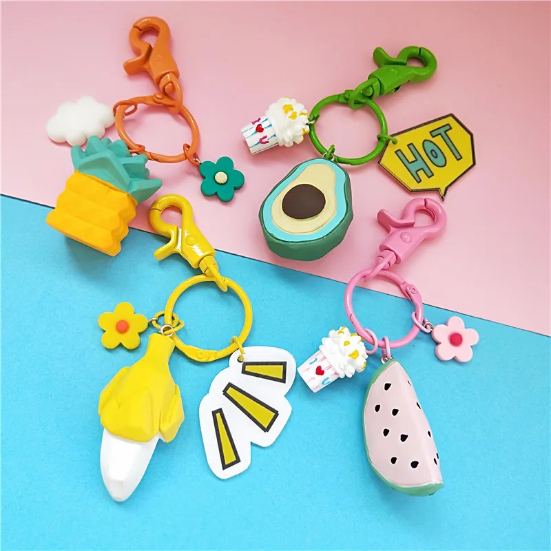 

High Quality 2019 New Simulation Fruit Avocado Heart-shaped Key Chain Fashion Jewelry Gift For Women Give a small Gift