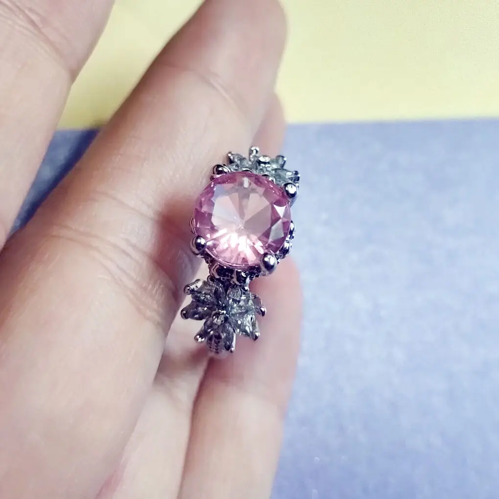 

2019 Pink Crystal Zircon Silver Flower Rings for Women Fashion Anel Jewelry Wedding Anillo Engagement Statement Ring Accessories