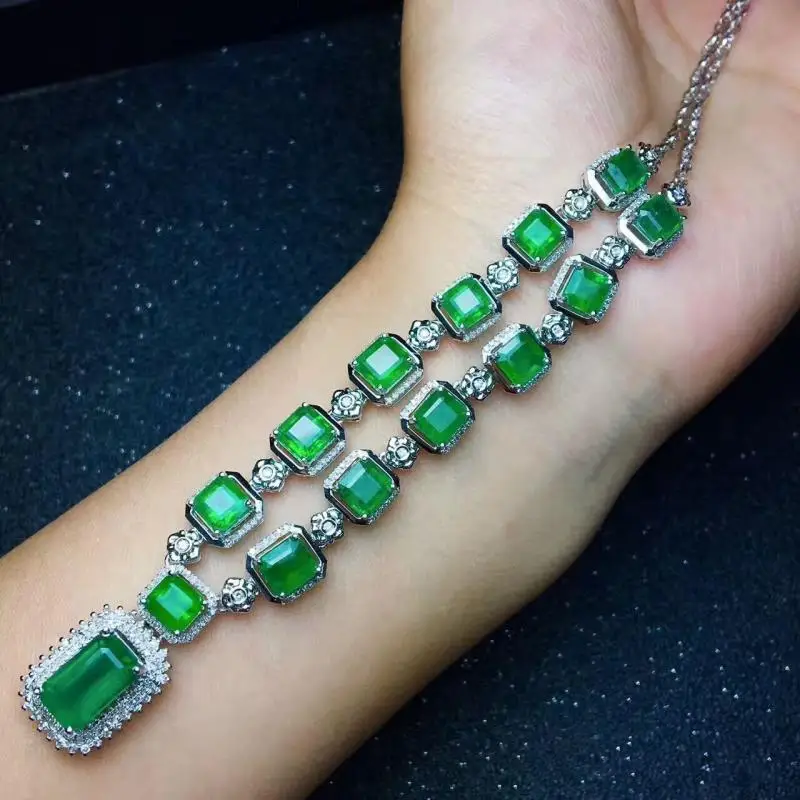 Collier Pendentif Tourmaline Rectangle Vert Sur Or Jaune - 36-40cm - Plaqué Or - Neuf