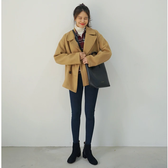 

Spot winter han edition loose from the new female the ghost horse is less female college students cloth wind coat