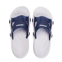 Летние мужские шлепанцы; модные Лоскутные уличные мужские тапочки; массажные шлепанцы унисекс для ванной; мужские пляжные шлепанцы