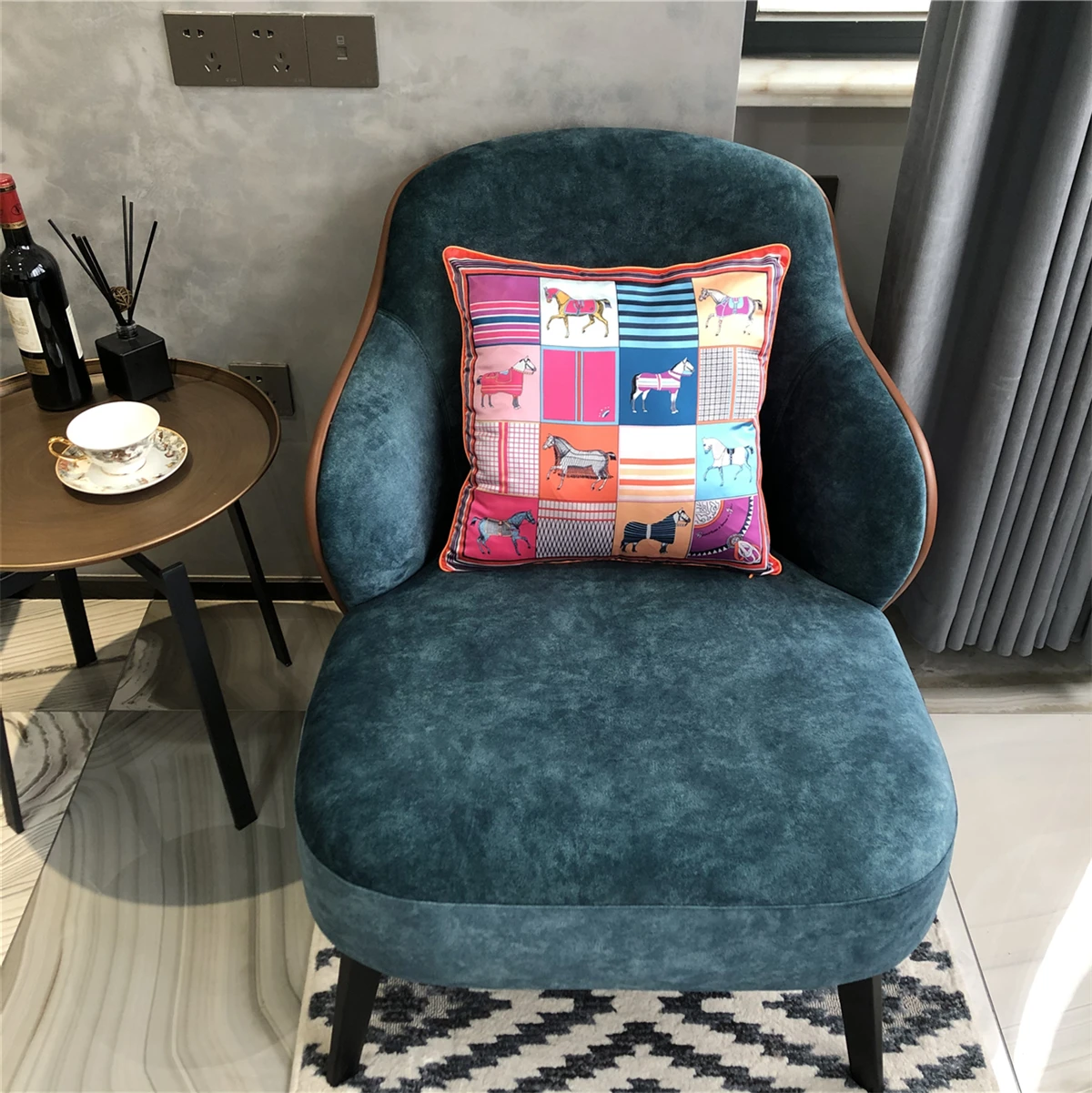 Throw pillow decorative cushion cushion cover Silk Pillowcase Brand Design Plaid Horse Sofa Throw Pillow Chair Car Cushion Cover Home Decoration Fashion Pillow