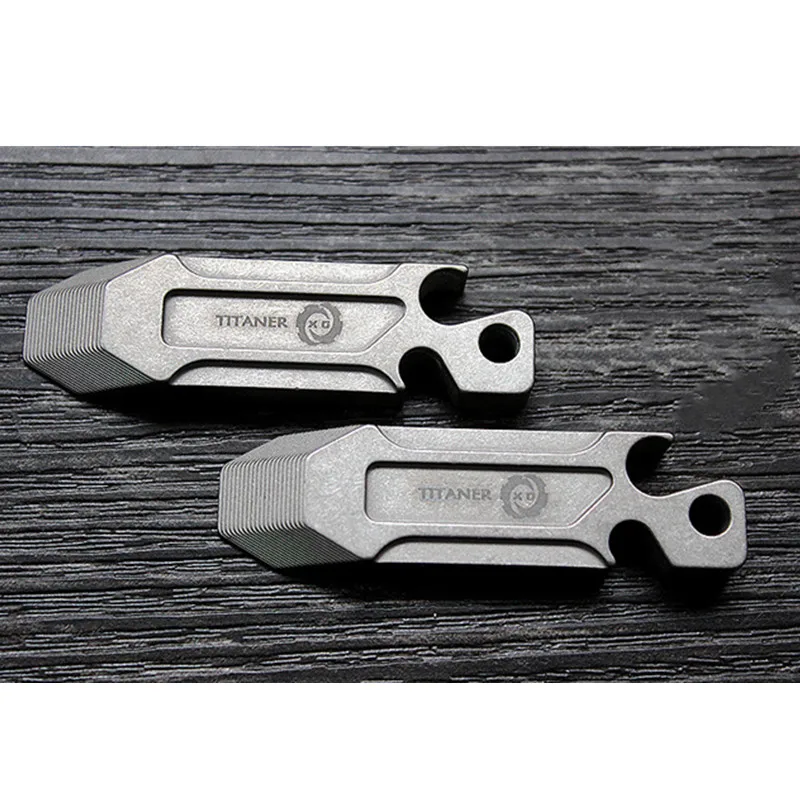 

Titanium Alloy EDC Crowbar Keychain Pendant Screwdriver Gadget Bottle Opener