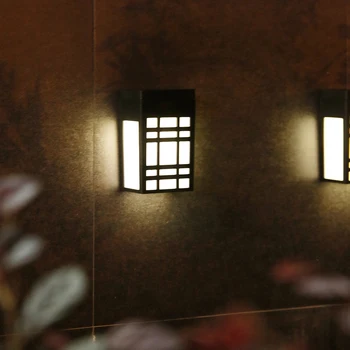 

Solar LED Wall Light Outdoor Multi-functional Practical Durable Lighting Lamp for Yard Garden Fence Street Pathway