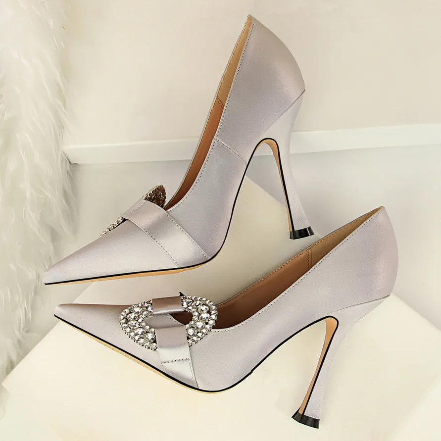 Женские туфли-лодочки; scarpe donna; женские туфли с острым носком на высоком каблуке; сезон осень; zapatos mujer; обувь с украшением в виде кристаллов; женские шелковые свадебные туфли с пряжкой - Цвет: AS SHOW 10.5CM