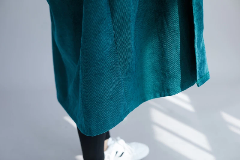 Плюс Размеры Вельветовая куртка пальто Для женщин Винтаж Длинная шерстяная куртка в Корейском стиле большой размер, свободного кроя Кардиган Верхняя одежда осень-зима 5XL