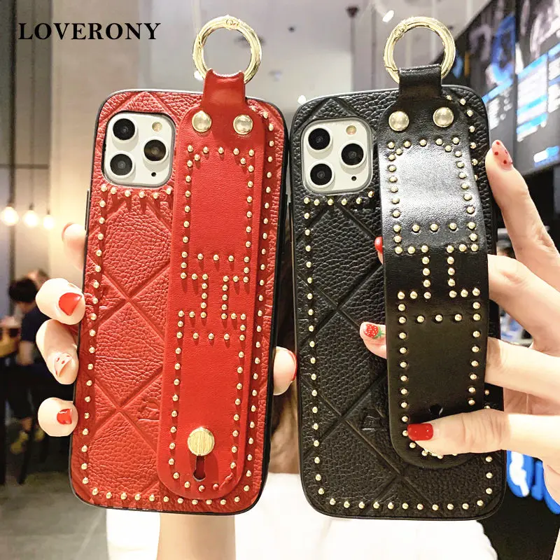 

LOVERONY Metal Rivet Cowhide Leather Phone Case For iPhone 11 Pro XS MAX XR X Wrist Bracket Cover Case For iPhone 6 6S 7 8 Plus