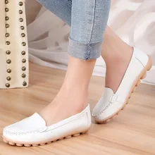 Новая весенняя женская обувь на плоской подошве; модные лоферы; кожаная обувь; Женские Повседневные слипоны; Эспадрильи с мягкой подошвой; большие размеры 35-43