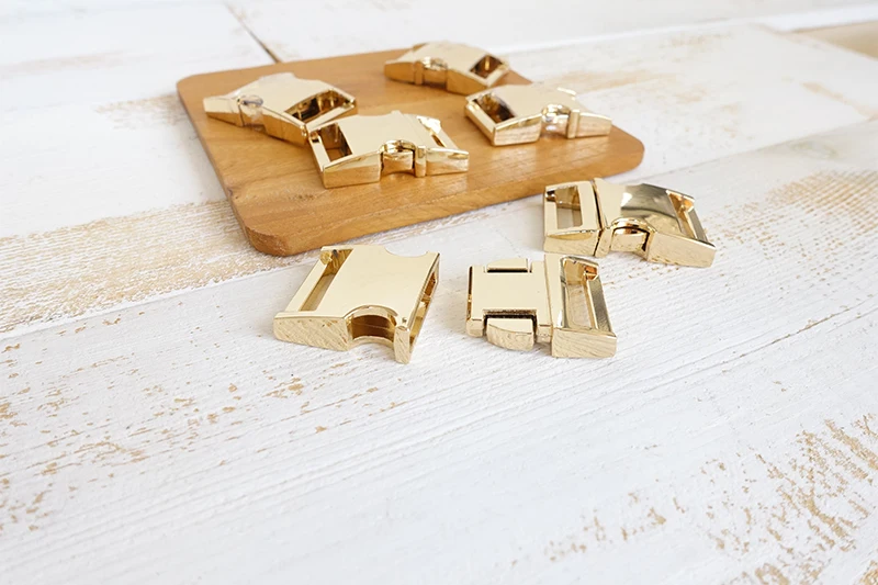 100pcs/lot Metal Curved Side quick Release Buckles pet collar Security lock DIY accessories top quality Zinc Alloy gold QZ-20G