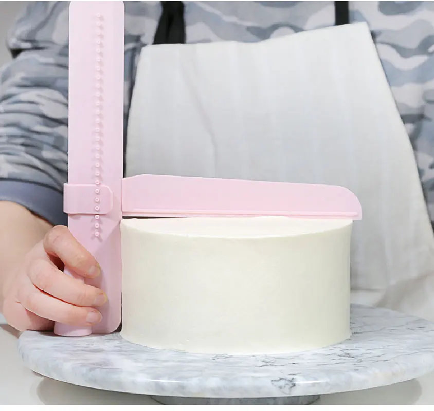 

Cake Scraper Smoother Adjustable Fondant Spatulas Cake Edge Smoother Cream Decorating DIY Bakeware Tableware Kitchen Cake Tool