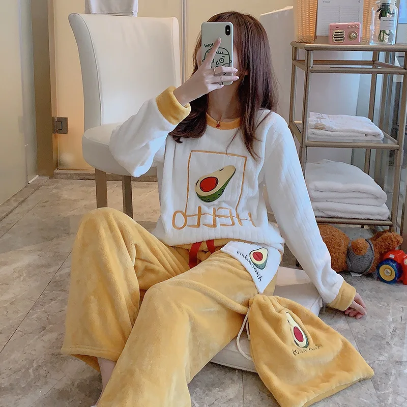 

Autumn / Winter 2020 Flannel Pijamas Round Neck Home Warm Suit Cotton Pajamas Loungewear Women Sleepwear Pyjama Set