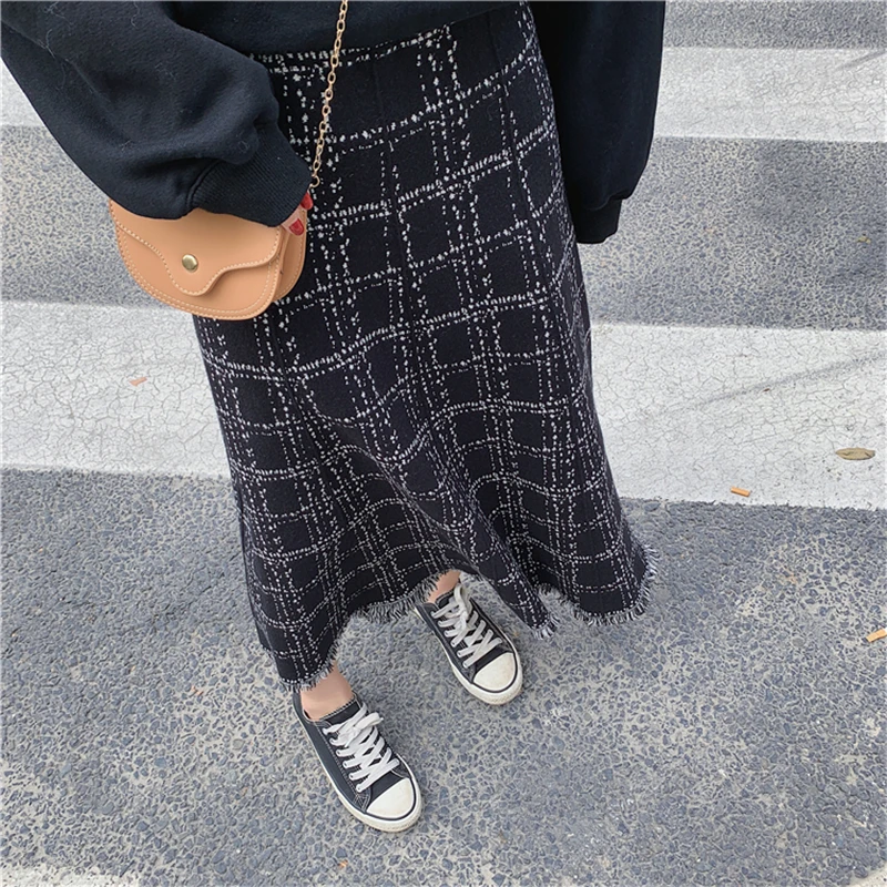 BGTEEVER, винтажные клетчатые женские вязаные юбки с кисточками, эластичная резинка на талии, свободные, средней длины, теплые, трапециевидные, женские, элегантные