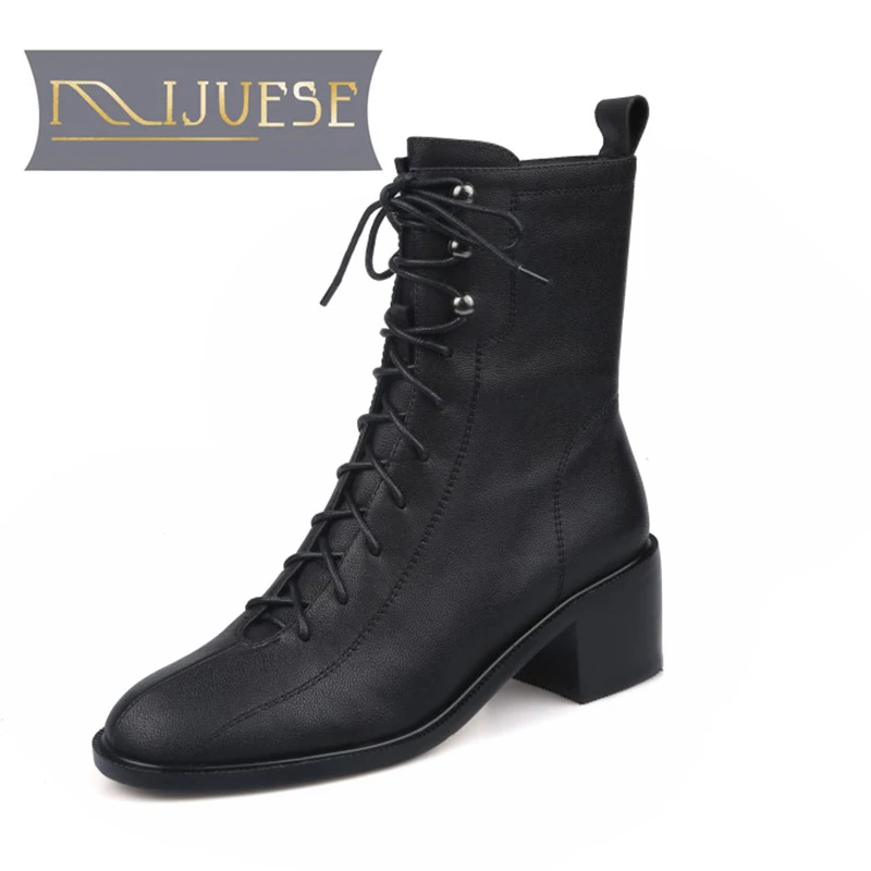 

MLJUESE 2021 women soft ankle boots Sheepskin zippers boots winter short plush round toe high heels women boots