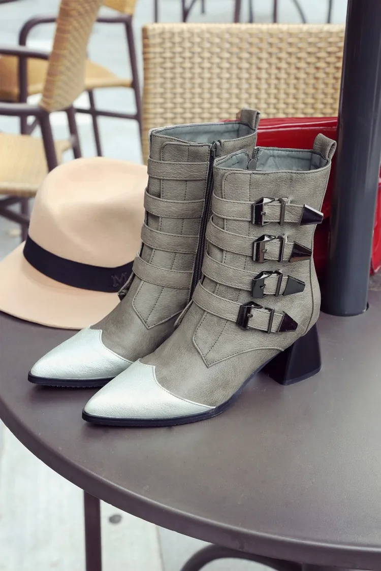 

2019 Motorcycle Western Cowboy Boots belt buckle pattern Leather Short Cossacks High Heels Cowgirl Booties Ankle botas Shoes