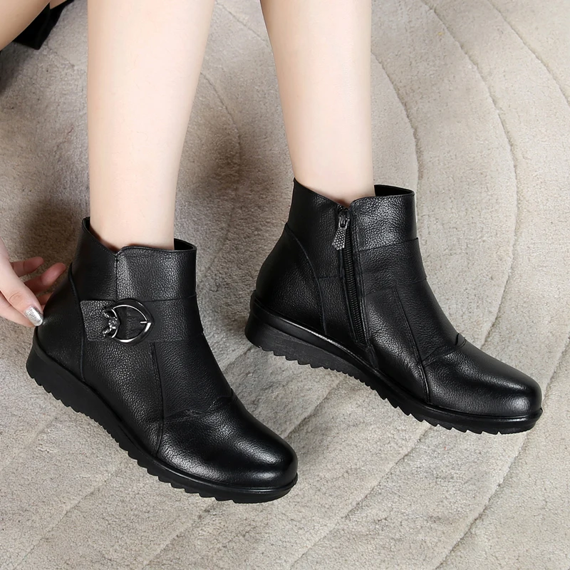 

2020 Hook & Loop Old Women's Genuine Leather Warm Winter Snow Ankle Boots Side zipper Non-Slip Soft Mother Shoes