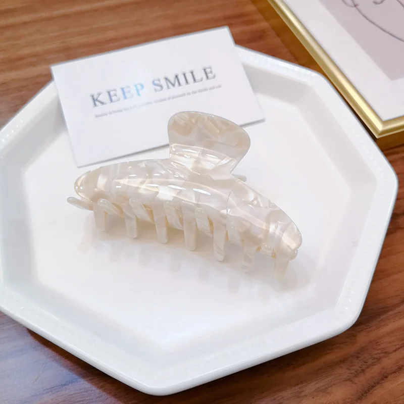 14157714732_1639800123