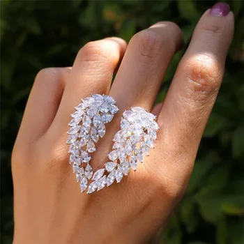 

UILZ Korea Popular Style Open Rings with AAA Cubic Zirconia Micro Pave Wings Shape Crystal Jewelry for Women UR2022