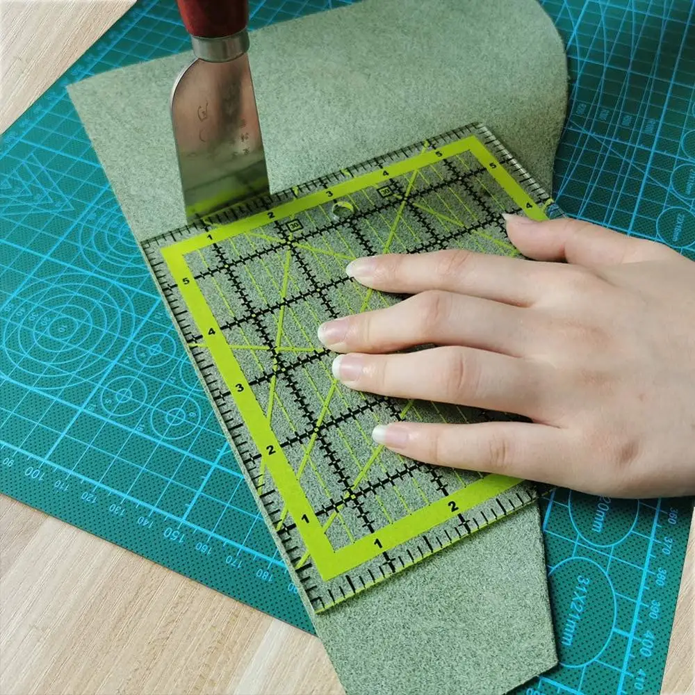 Intro to Quilting: Rulers, Rotary Cutters & Mats