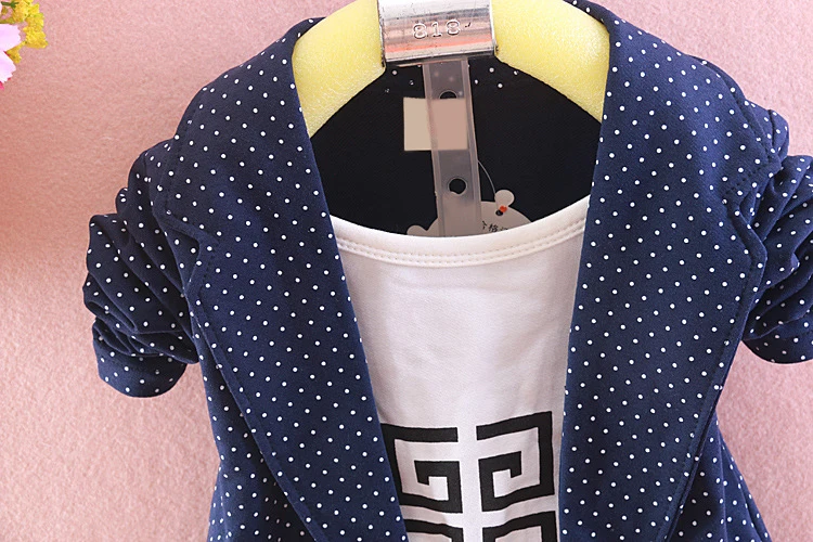 3008501414_2135838909