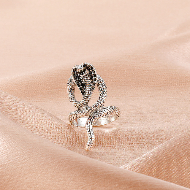 Snake Rings For Women Gold Color Black Heavy Metals Punk Rock Ring Vintage Animal Jewelry Wholesale Gifts