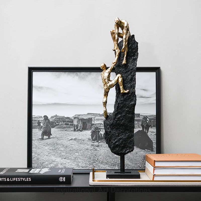 

Современная легкая Роскошная Художественная Скульптура, украшение, золотой альпинист, винный шкаф, вход, офисный стол, украшения из смолы, поделки