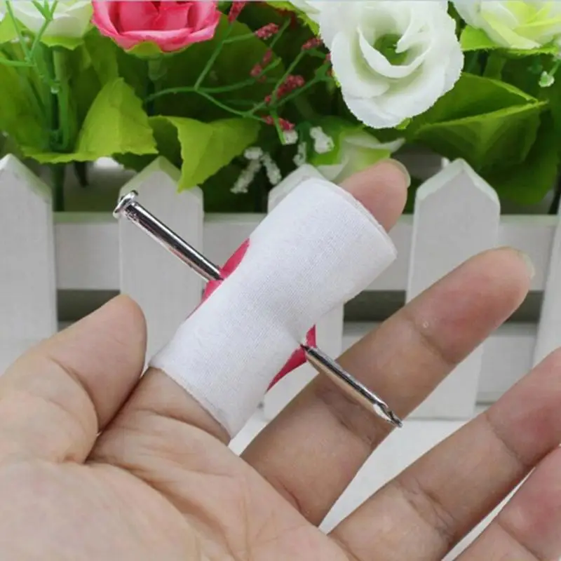 Joke Prank Magic Novelty Trick Fake Bloody Nail Bandage Through Finger Novelty Fancy Dress Prank Party Gags Jokes Simulation