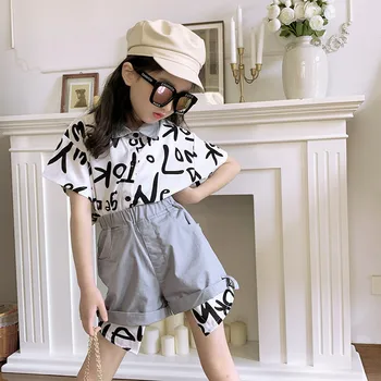 

Girls' letter set 2020 summer new middle and big boys Korean short-sleeved shirt hot pants foreign style wild two-piece suit