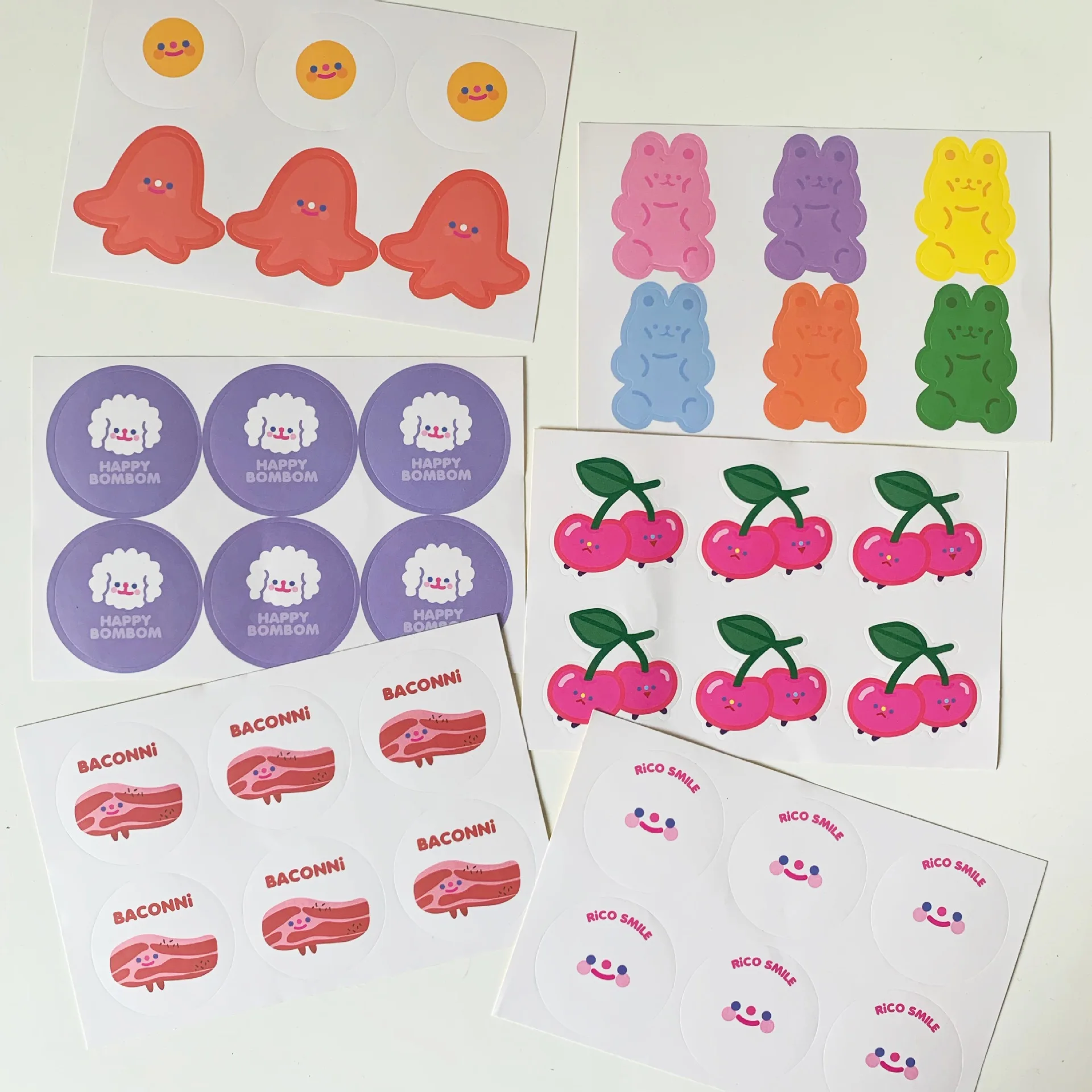 

LoveFrom 1 pcs Kawaii Sticker Simple Cloud Smiley Sticker Cartoon Planner Book Sticker DIY Scrapbookig Stationery School Supply