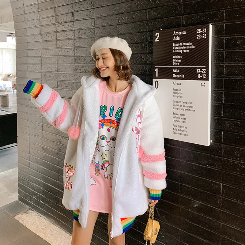 Finest 2019 Winter velvet jackets fashion embroidery beading women long coats