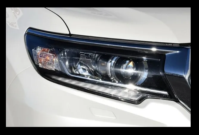 Для Toyota Prado передние фары прозрачные абажуры лампы оболочки маски фары крышка объектива фары - Цвет: Left and Right