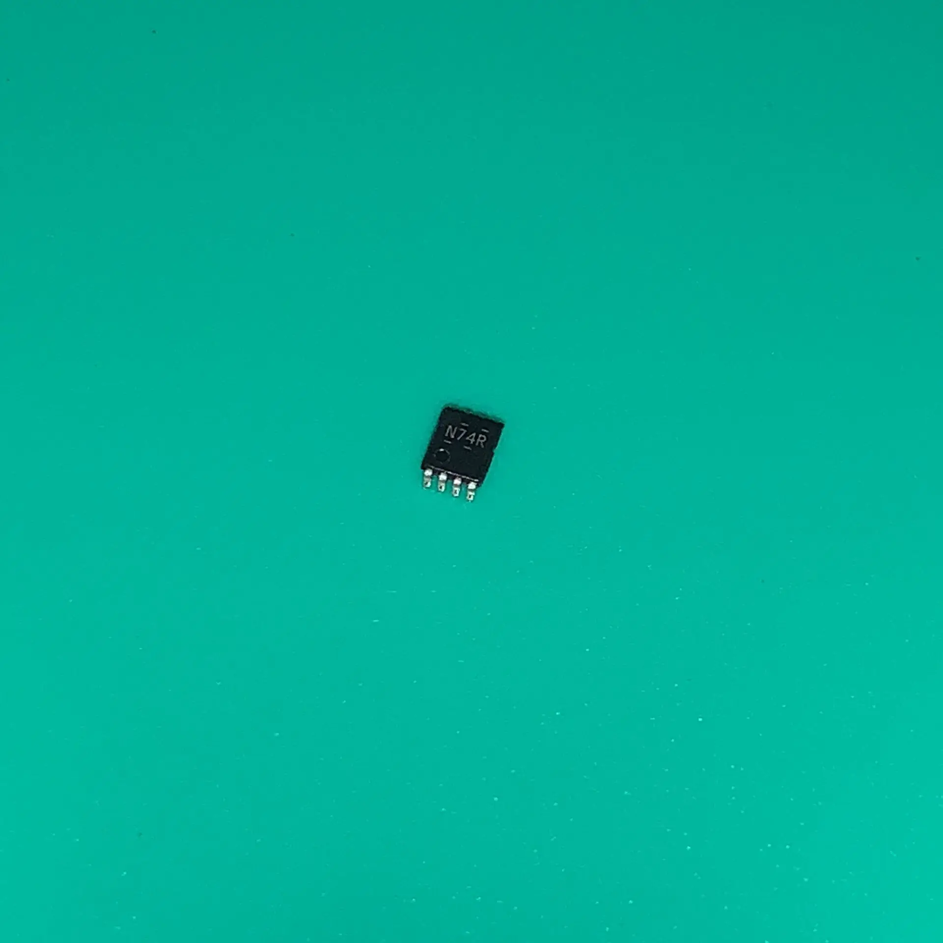 10 шт./лот SN74LVC1G74DCUR N74R VSSOP-8 IC FF D-TYPE SNGL 1BIT US8 SN74LVC1G74DCUT | Лампы и освещение