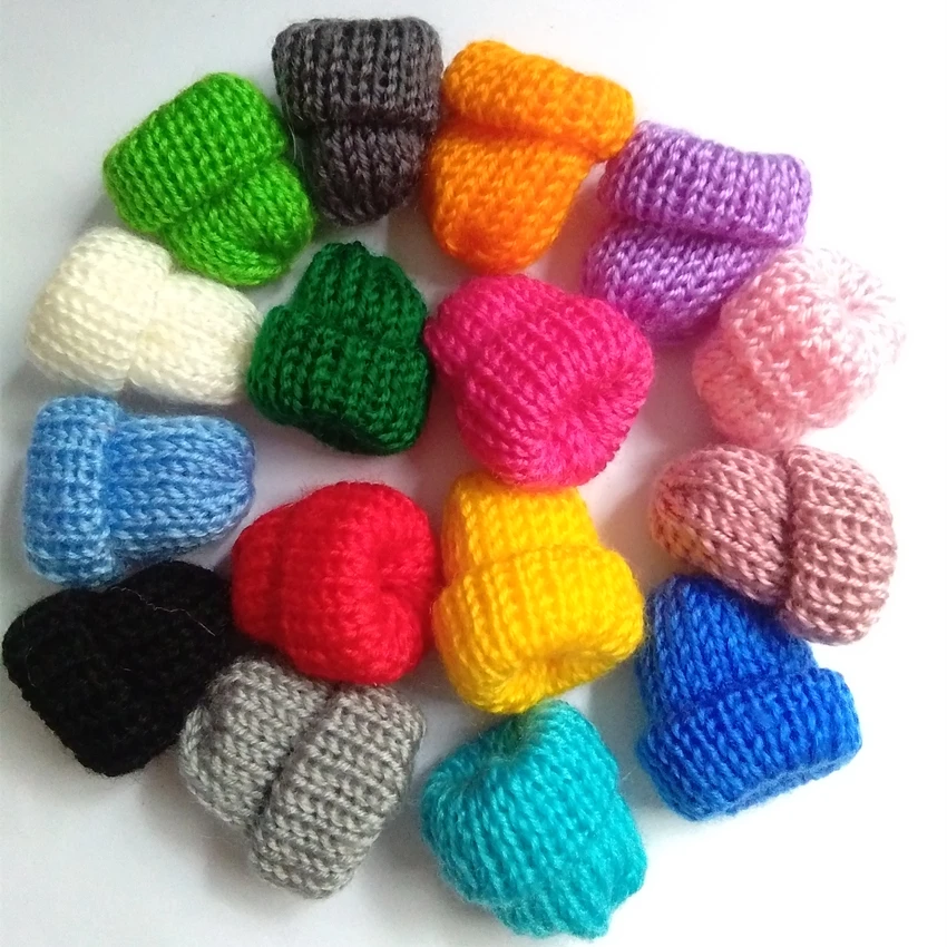 

FUYIER 12 pcs/lot New Fashion Knitting Hat Small Hat DIY Parts Accessories Jewelry Making Part Pendant For keychain Toy