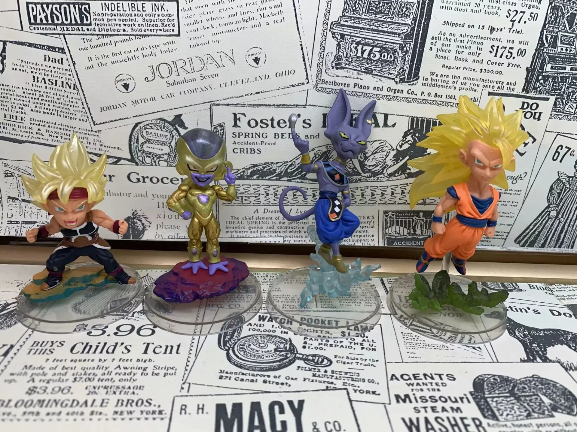 

Anime Dragon Ball Cute 4-Modeling Vegeta Enlightenment Geeta Freeza Bills Capsule Toy Decoration