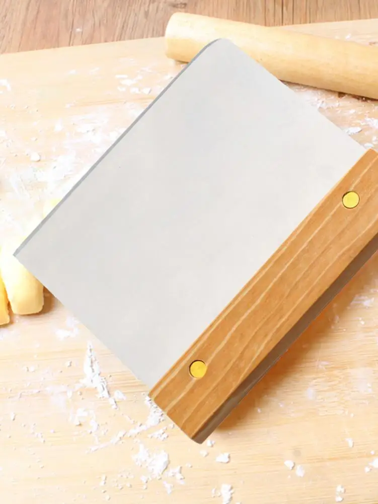 Stainless Steel Flour Scraping Cutter Dough Scraper With Wood Handle For Kitchen Use