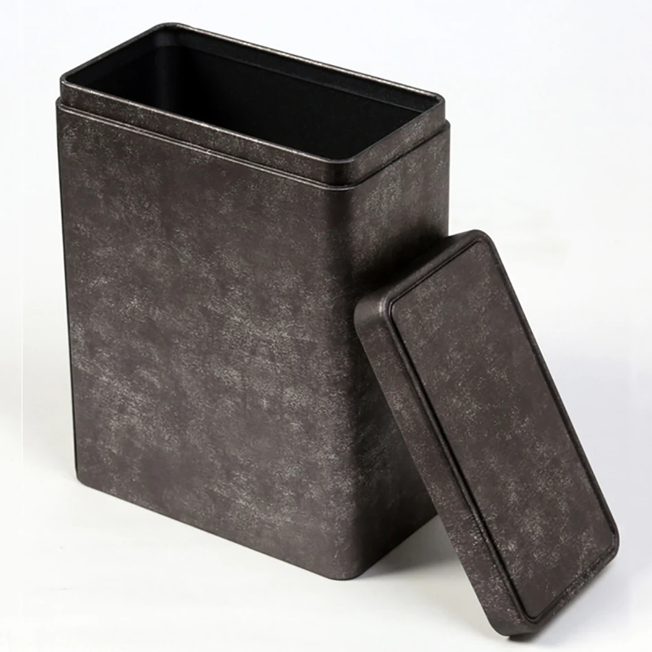 tin box (1)