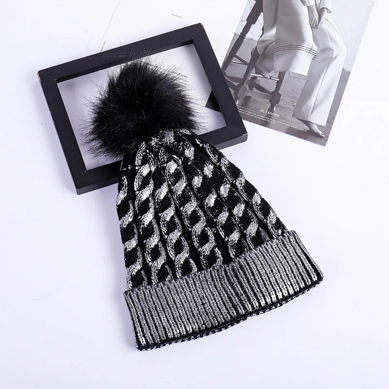 

2019 Women's Winter Knitted Metallic Shiny Crochet Beanie Hat Soft And Light Fabric With Stretch Comfortable To Wear Keeps Warm