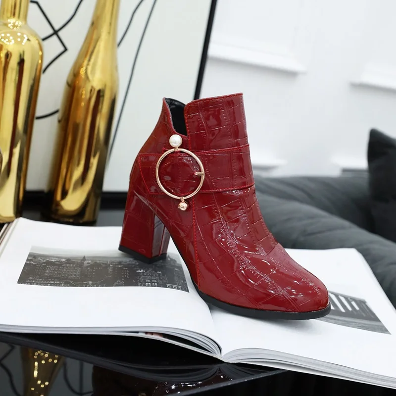 EGONERY/Офисные ботильоны из лакированной кожи; размеры 32-45; модная зимняя белая Свадебная женская обувь на высоком каблуке 7 см; ботинки винно-красного цвета - Цвет: red